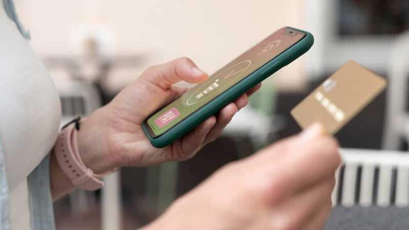 NFC olan akıllı telefonlar kapı açabiliyor! | Son 24 saatin gündemi