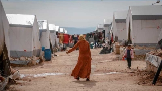 Toplumun yüzde 77'si kapıların mültecilere tamamen kapatılması gerektiğini düşünüyor