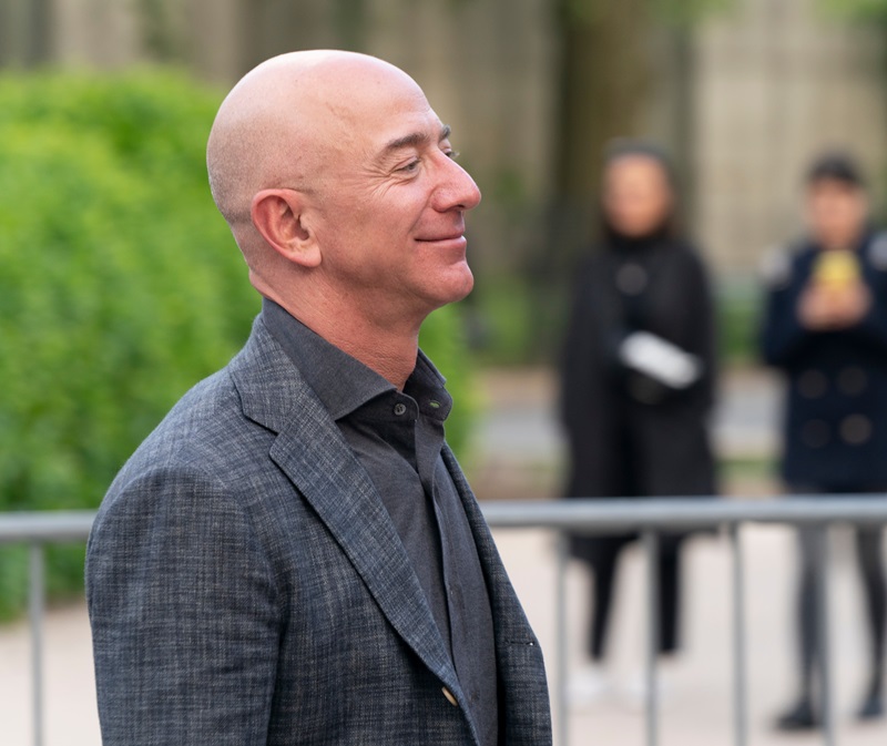 Dünyanın en zengin insanı yeniden Jeff Bezos | Son 24 saatin gündemi