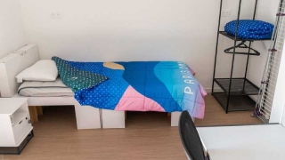 Olimpiyat köyünün "seks savar karton yatakları" yeniden sahnede