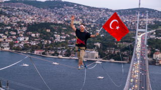 İp üstünde kıtalar arası yürüyüş! Continental Pass